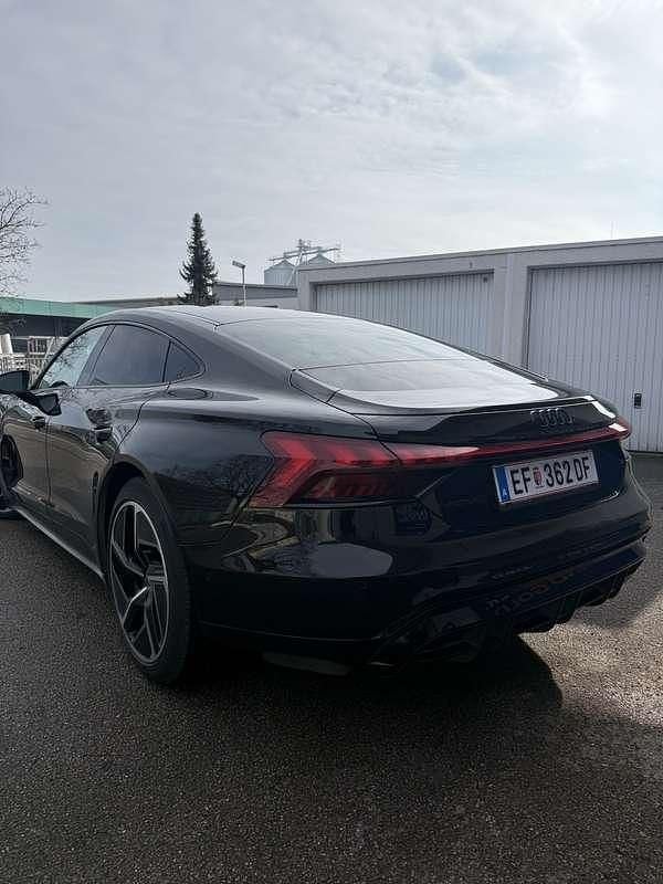 Gebraucht Audi e-tron GT quattro 350 kW (476 PS) 2022 Schwarz Limousine