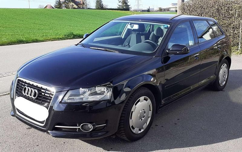 Gebraucht Audi A3 105 PS (77 kW) 2011 Schwarz Limousine