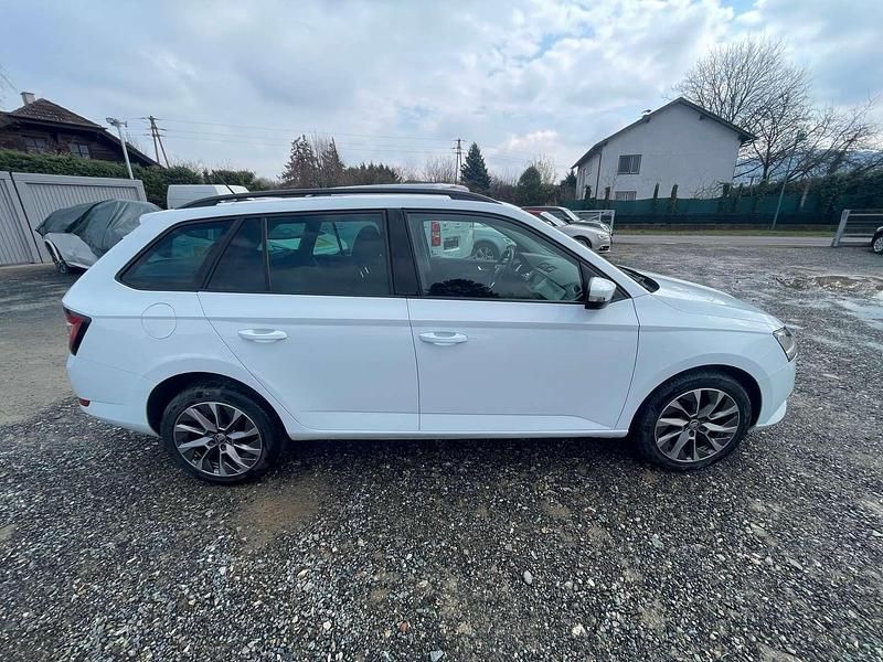 Gebraucht Skoda Fabia Ambition 95 PS (69 kW) 2019 Weiß Kleinwagen