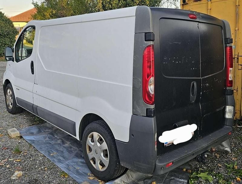 Weiß Gebraucht 2011 Renault Trafic Expression Van | € 2.200 - Bild 1/4