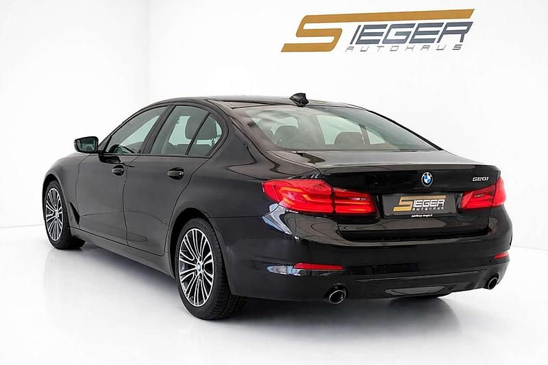 Gebraucht BMW 520 M Performance 184 PS (135 kW) 2019 Schwarz Limousine
