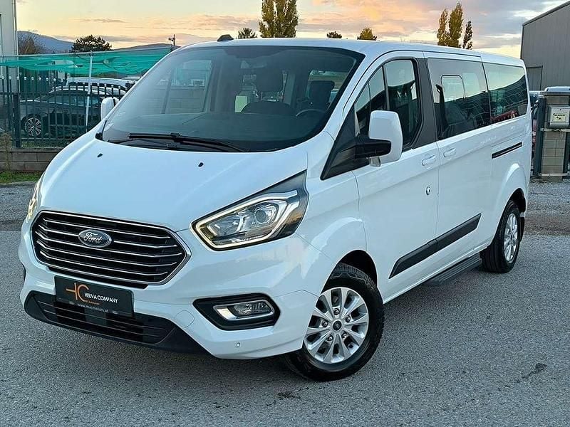 Weiß Gebraucht 2021 Ford Tourneo Van / Kleinbus | € 31.000 (Guter Preis) - Bild 1/4