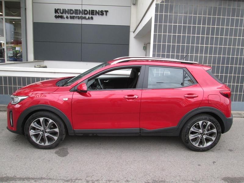 Gebraucht Kia Stonic Silver 101 PS (74 kW) 2021 Rot SUV