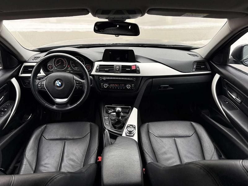 Gebraucht BMW 318 M Sport 143 PS (105 kW) 2013 Blau Kombi