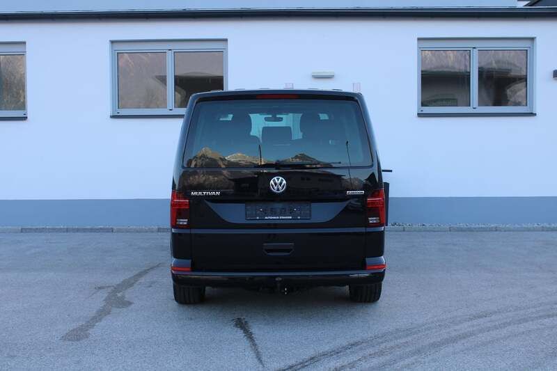Gebraucht VW Multivan Trendline 150 PS (110 kW) 2019 Schwarz  metallicperleffektno Van