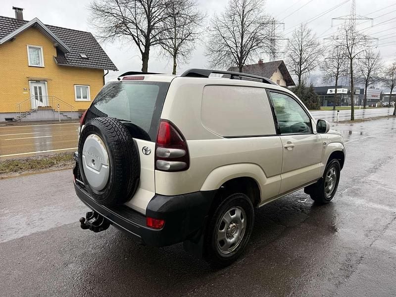 Gebraucht Toyota Land Cruiser 163 PS (119 kW) 2006 Weiß SUV