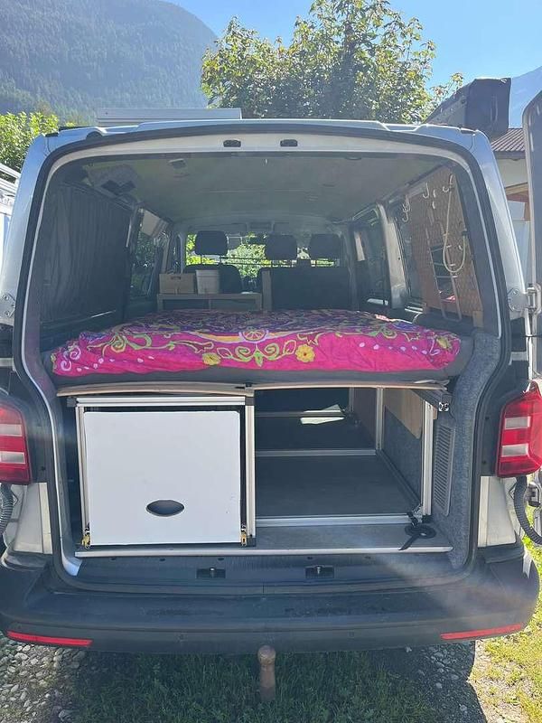 Silber Gebraucht 2017 VW Transporter Van | € 35.000 - Bild 1/4