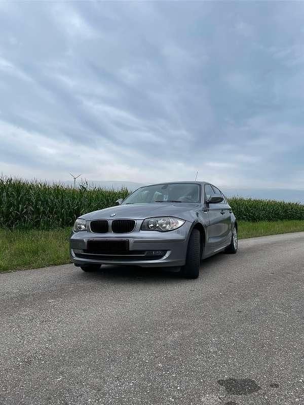 Gebraucht 2010 BMW 116 Kleinwagen | € 6.550 (Fairer Preis) - Bild 1/4