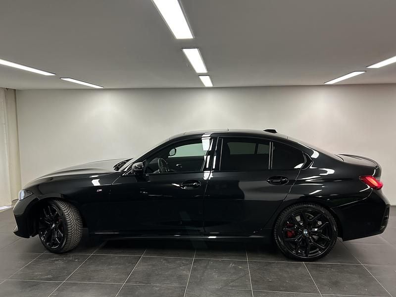 Gebraucht BMW 330 M Sport 286 PS (210 kW) 2025 Schwarz Limousine