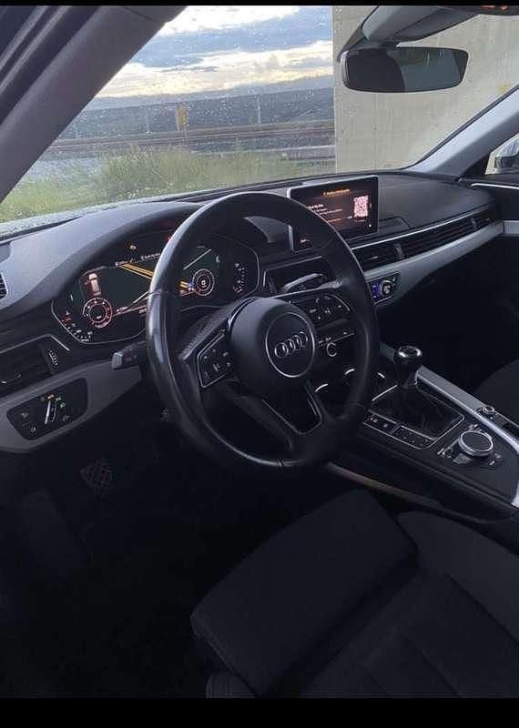 Gebraucht Audi A4 150 PS (110 kW) 2018 Schwarz Kombi