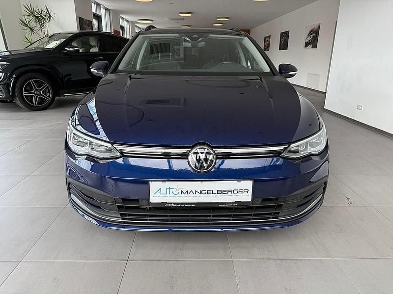 Gebraucht VW Golf VIII Style 150 PS (110 kW) 2022 Atlantik blue metallic Kombi