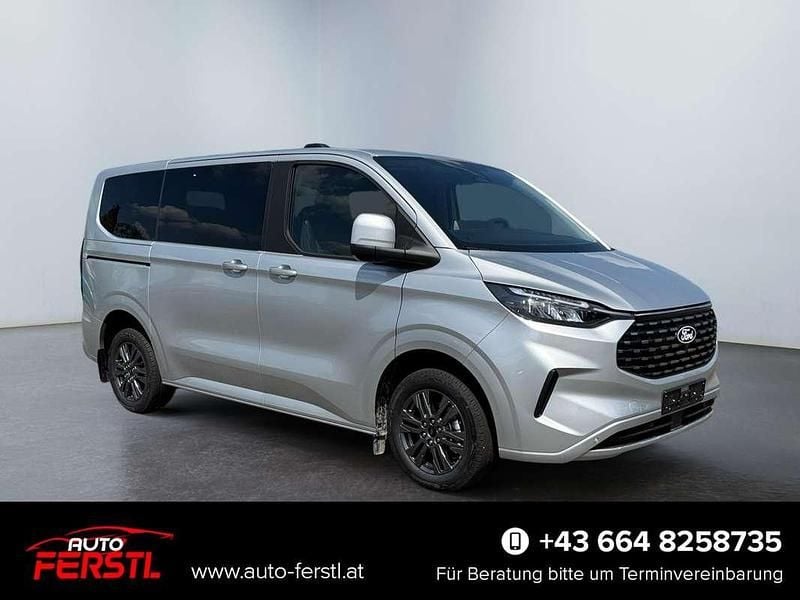 Silber Neu 2025 Ford Tourneo Custom Titanium Van | € 64.860 (Etwas zu teuer) - Bild 1/4