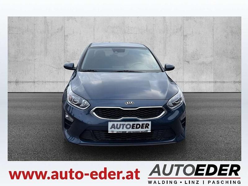 Gebraucht Kia Ceed 101 PS (74 kW) 2019 Blau Kleinwagen