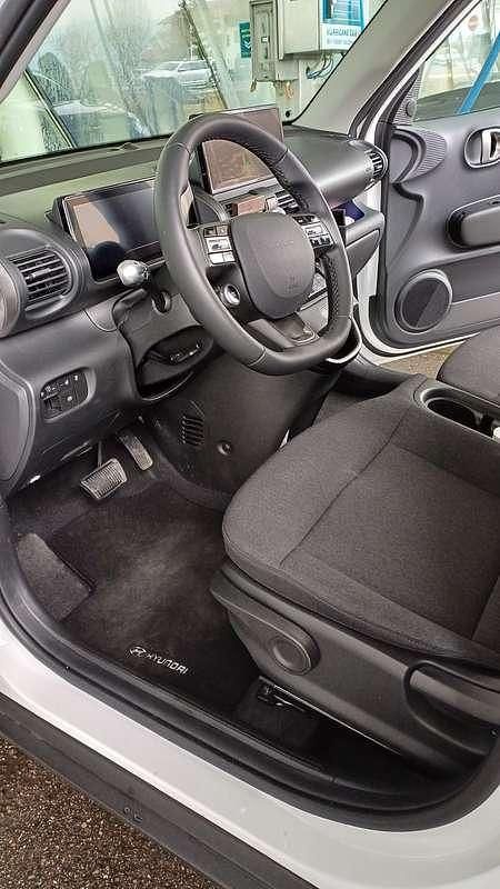 Gebraucht Hyundai Inster Trend 83 kW (114 PS) 2025 Weiß Kleinwagen