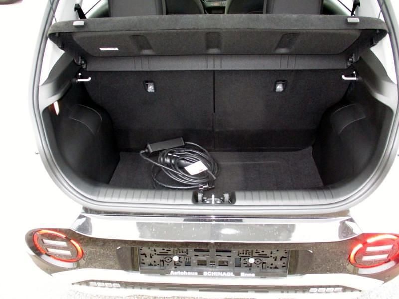 Gebraucht Hyundai Inster 71 kW (97 PS) 2023 Atlas white Kleinwagen