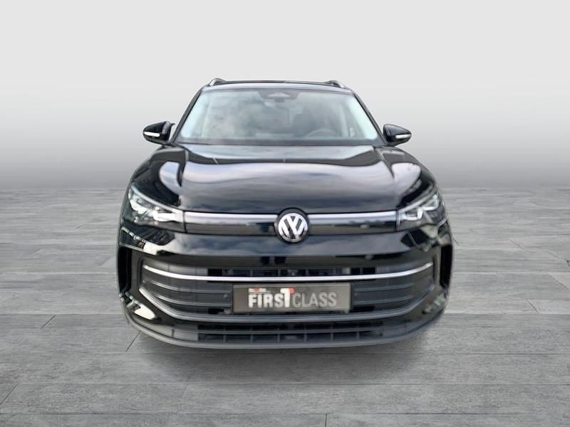 Neu VW Tiguan 204 PS (150 kW) 2025 Schwarz  metallic SUV