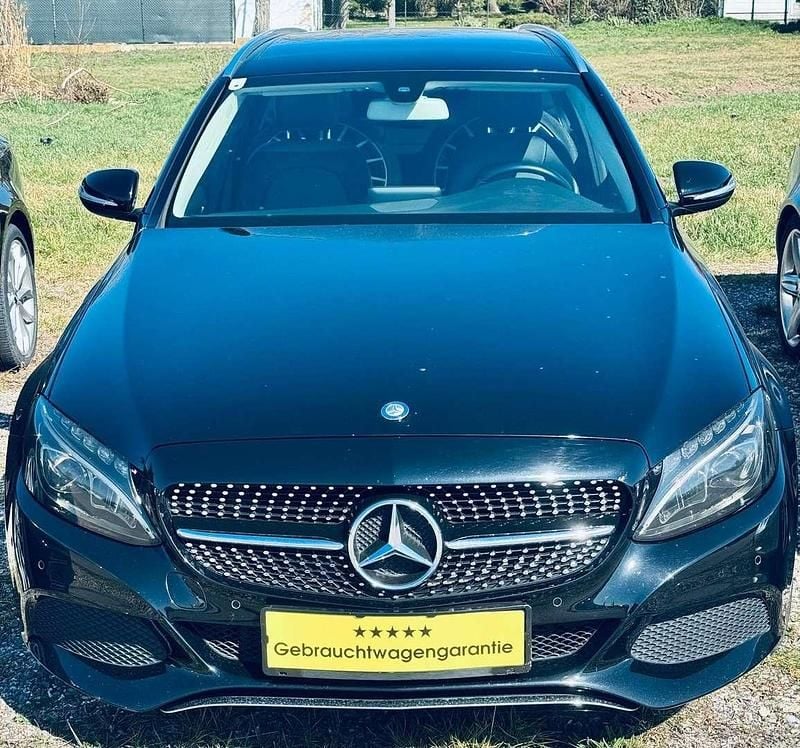Schwarz Gebraucht 2015 Mercedes C200 Kombi | € 19.990 (Etwas zu teuer) - Bild 1/4