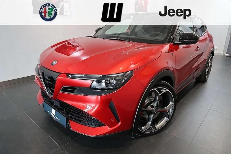 Gebraucht Alfa Romeo Junior Veloce 205 kW (280 PS) 2025 Rot SUV
