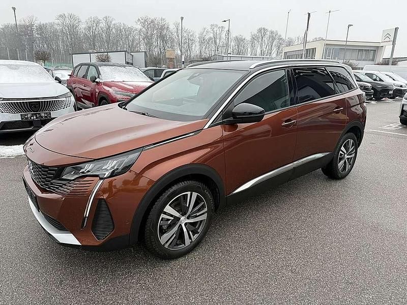 Gebraucht Peugeot 5008 Allure 131 PS (96 kW) 2023 Braun SUV