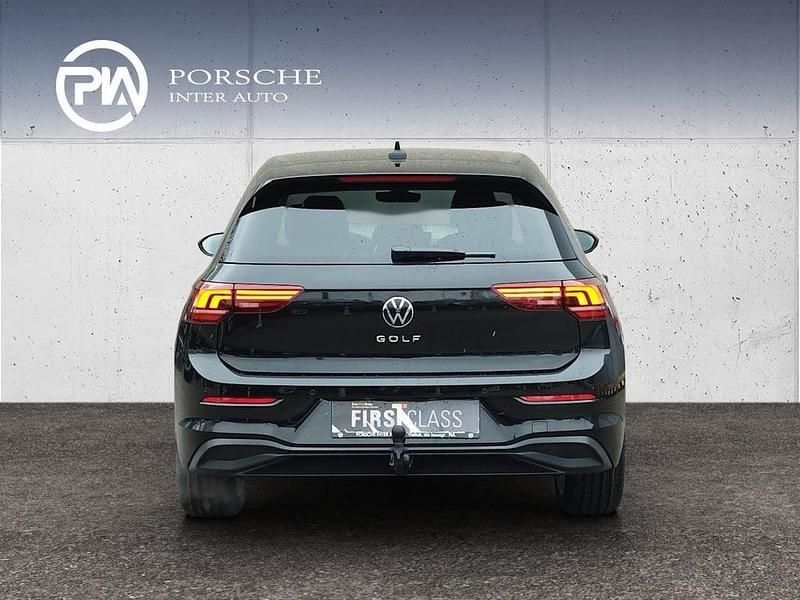 Neu VW Golf VIII 115 PS (84 kW) 2026 Silber  metallic Limousine