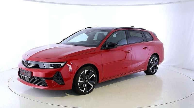 Gebraucht Opel Astra 131 PS (96 kW) 2024 Kardio rot Kombi