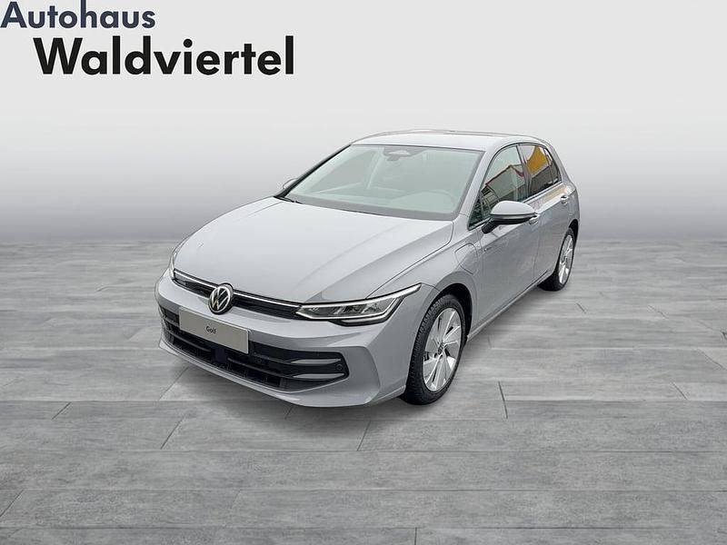 Neu VW Golf VIII 204 PS (150 kW) 2026 Mittelgrau  normal