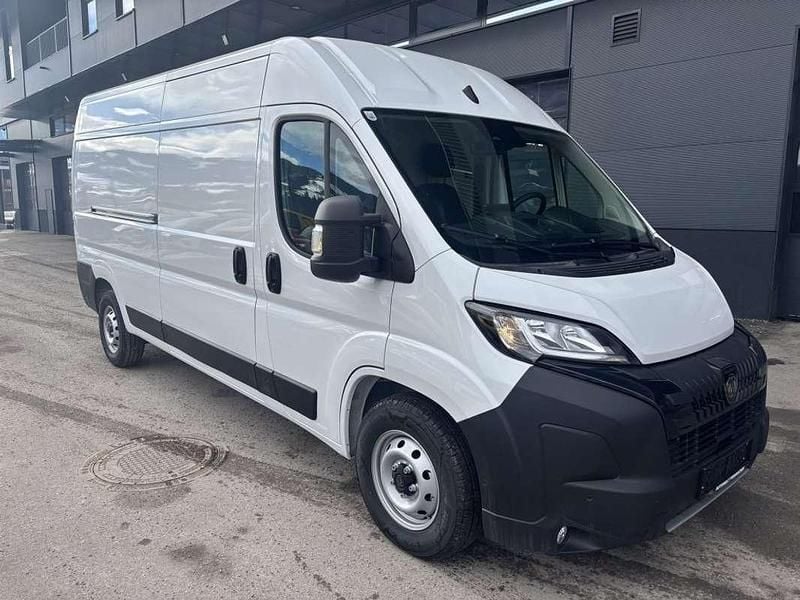 Neu Peugeot Boxer 140 PS (102 kW) 2025 Weiß Van