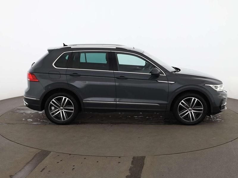Gebraucht VW Tiguan Elegance 150 PS (110 kW) 2022 Grau SUV