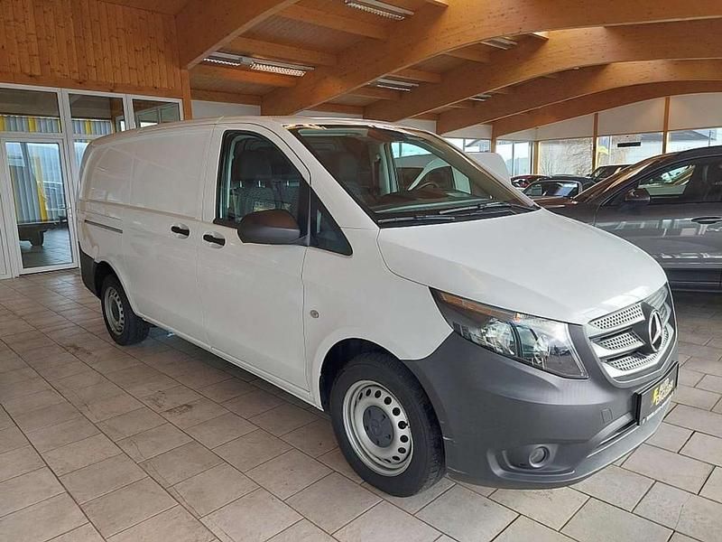 Gebraucht Mercedes Vito 163 PS (119 kW) 2021 Weiß Van