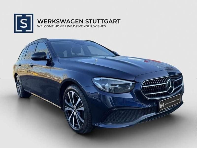 Gebraucht Mercedes E300 Night 194 PS (142 kW) 2022 Blau Kombi