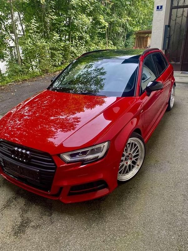 Gebraucht 2016 Audi A3 Sport Limousine | € 21.999 (Teuer) - Bild 1/4