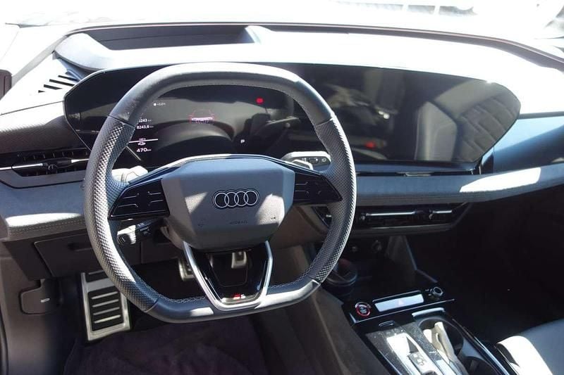 Gebraucht Audi SQ6 e-tron Comfort 359 kW (489 PS) 2024 Schwarz SUV