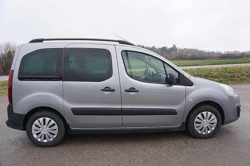 Gebraucht Citroën Berlingo XTR 99 PS (72 kW) 2017 Grau Van / Kleinbus