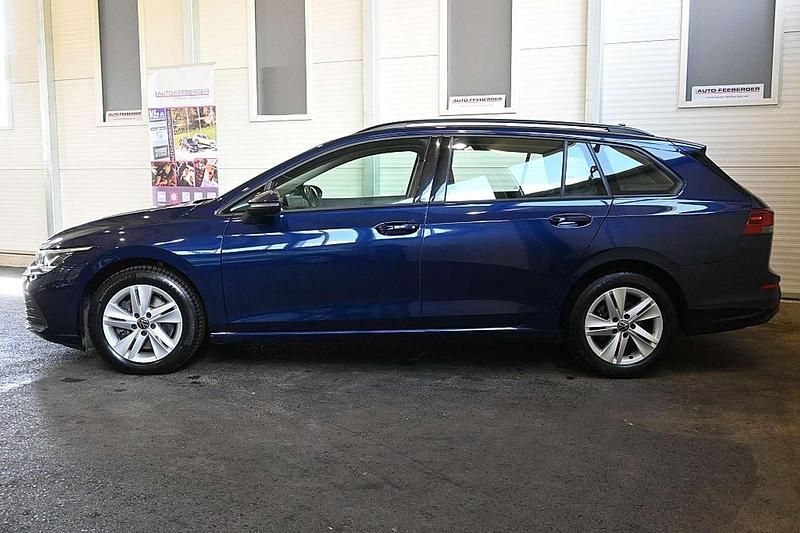 Gebraucht VW Golf VIII Life 116 PS (85 kW) 2021 Blau Kombi