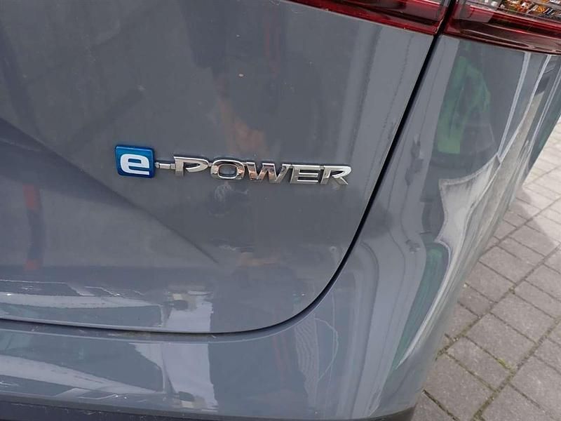 Gebraucht Nissan Qashqai N-Connecta 158 PS (116 kW) 2024 Schwarz SUV