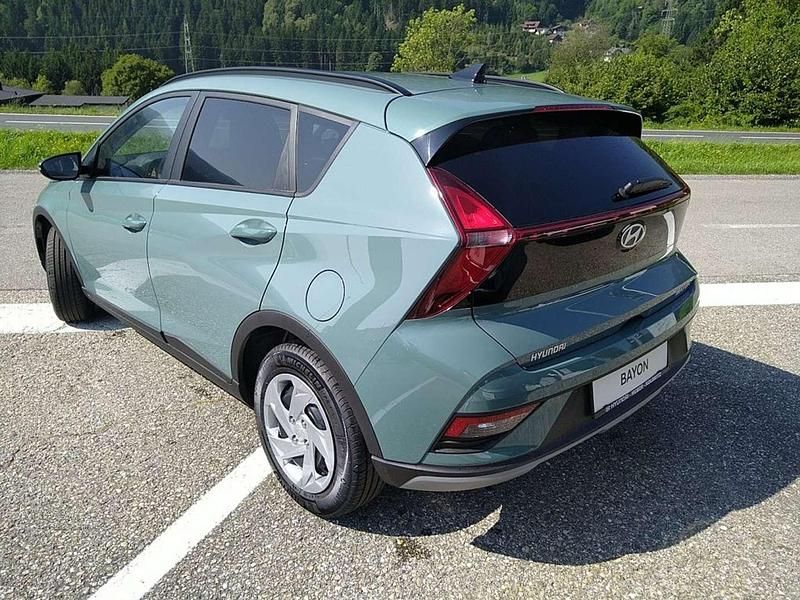Neu Hyundai Bayon GO! 79 PS (58 kW) 2025 Grün SUV