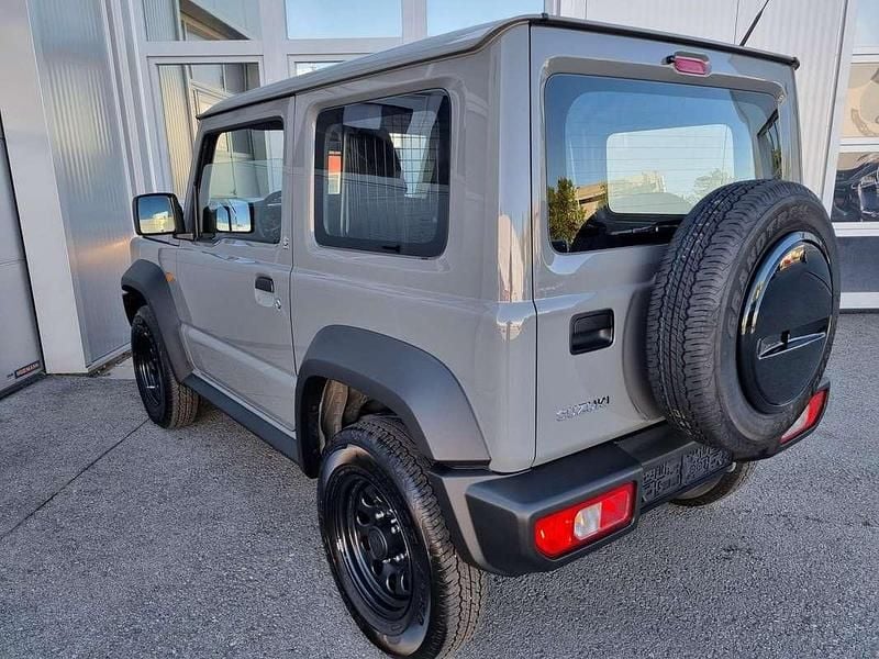 Gebraucht Suzuki Jimny 102 PS (75 kW) 2024 Grau SUV