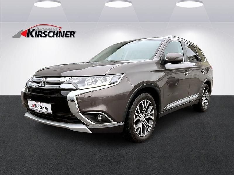 Mittelbraun metallic Gebraucht 2016 Mitsubishi Outlander Intense+ SUV | € 13.590 (Etwas zu teuer) - Bild 1/4