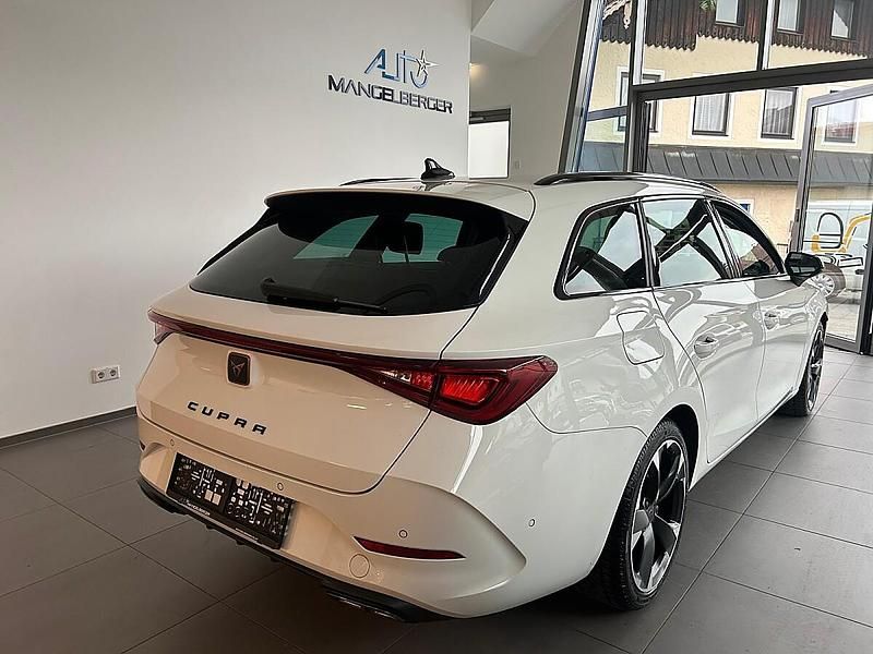 Gebraucht Cupra Leon 150 PS (110 kW) 2024 Candy weiß Kombi