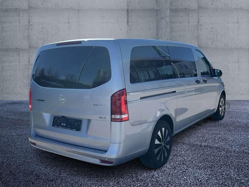 Gebraucht Mercedes Vito 163 PS (119 kW) 2023 Silber Van