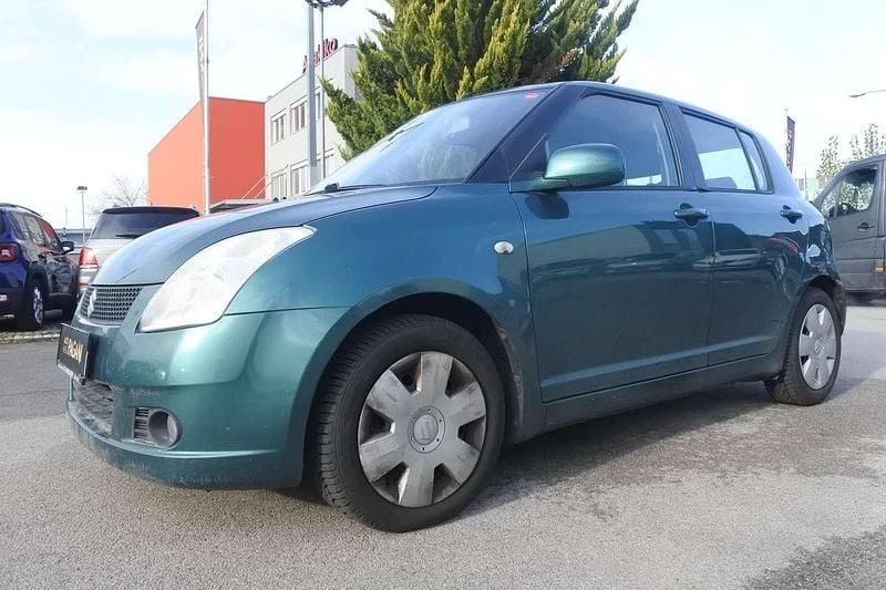 Grün Gebraucht 2010 Suzuki Swift GL Limousine | € 5.445 (Fairer Preis) - Bild 1/4