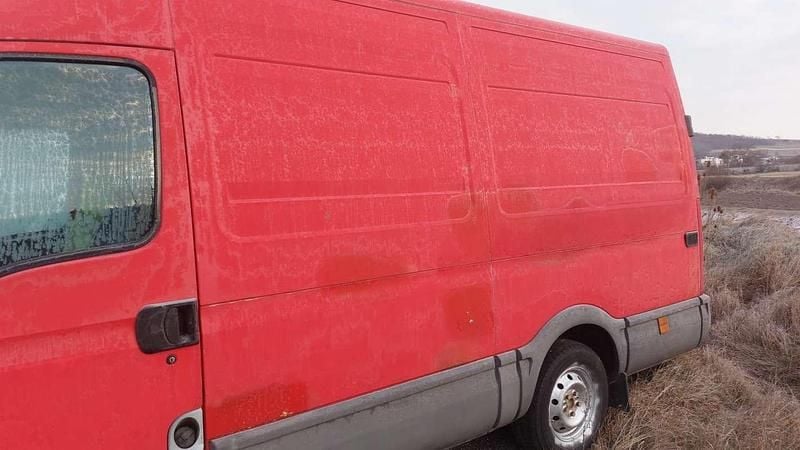Gebraucht Iveco Daily 92 PS (67 kW) 2001 Rot Kombi