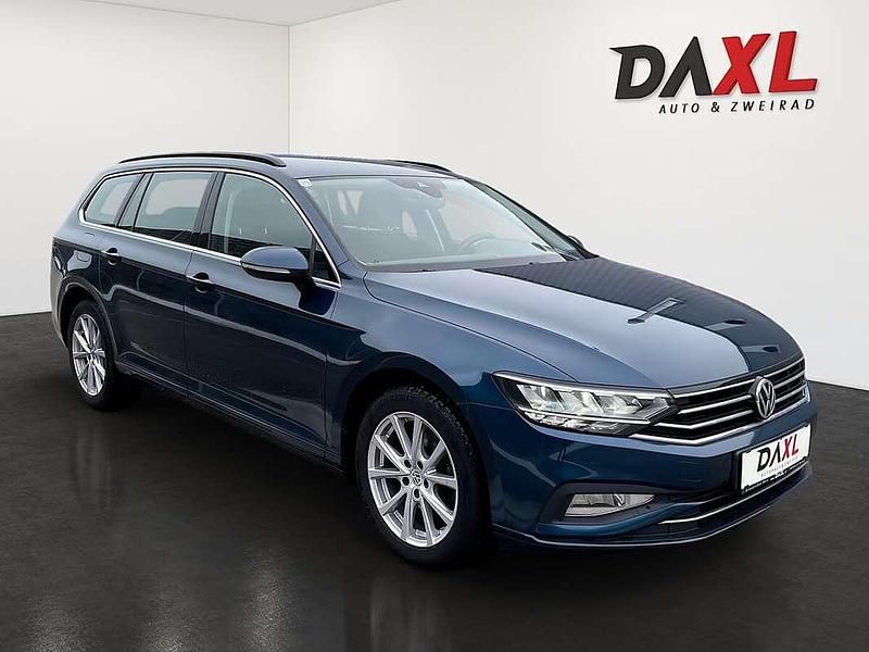 Gebraucht VW Passat Business 150 PS (110 kW) 2020 Blau Kombi