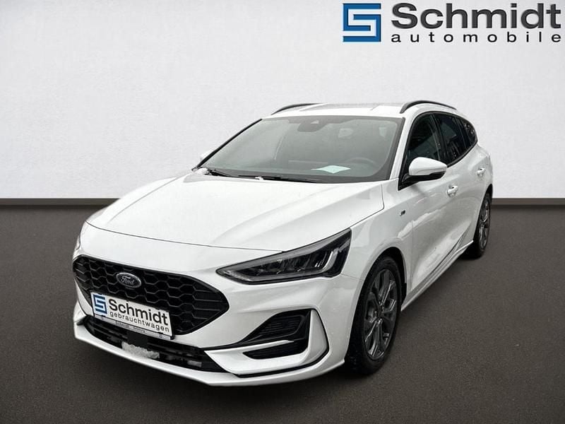 Rot Gebraucht 2024 Ford Focus ST-Line Kombi | € 25.490 (Fairer Preis) - Bild 1/4