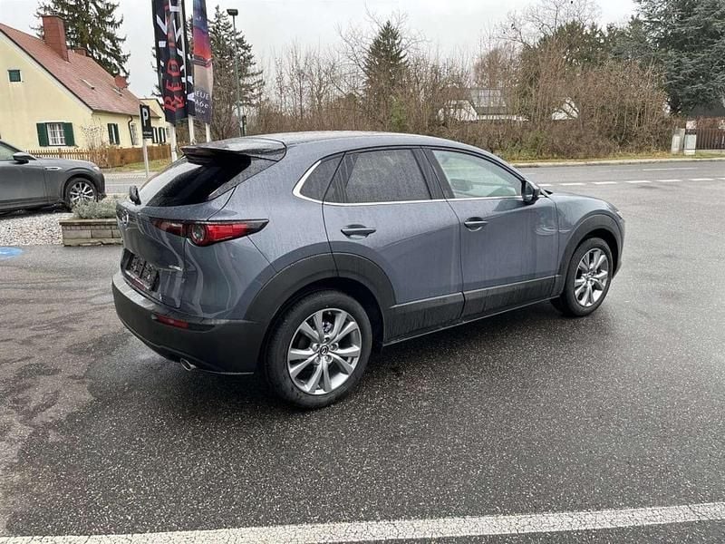 Grau Neu 2025 Mazda CX-30 Exclusive-Line SUV | € 30.990 (Etwas zu teuer) - Bild 1/4