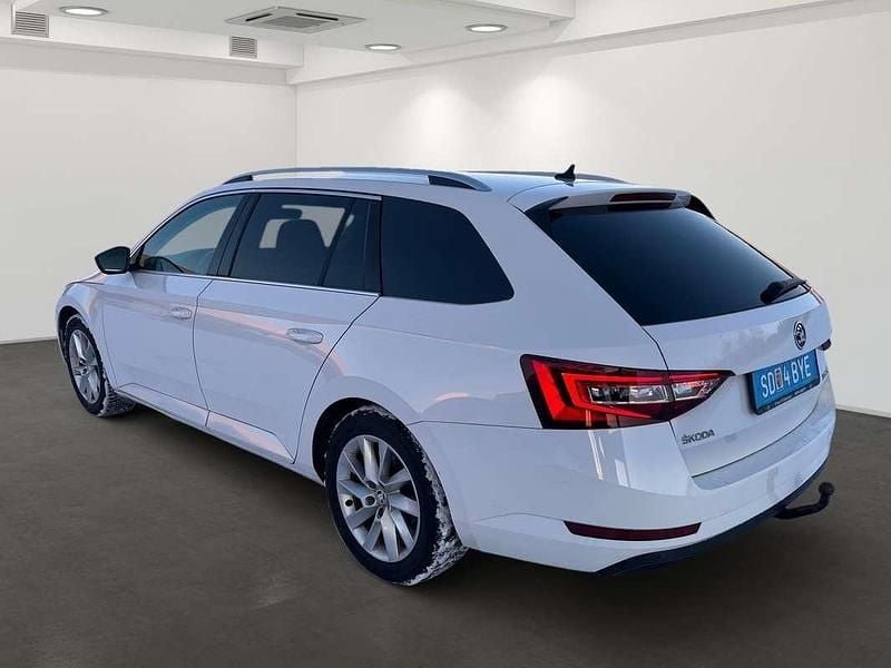 Gebraucht Skoda Superb Style 150 PS (110 kW) 2018 Weiß Kombi