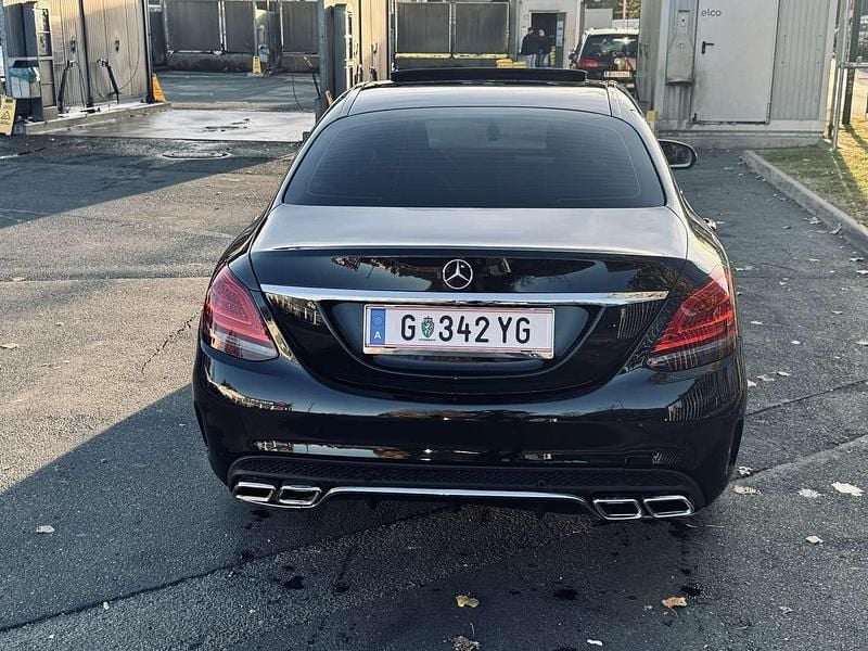 Gebraucht Mercedes C200 160 PS (117 kW) 2019 Limousine
