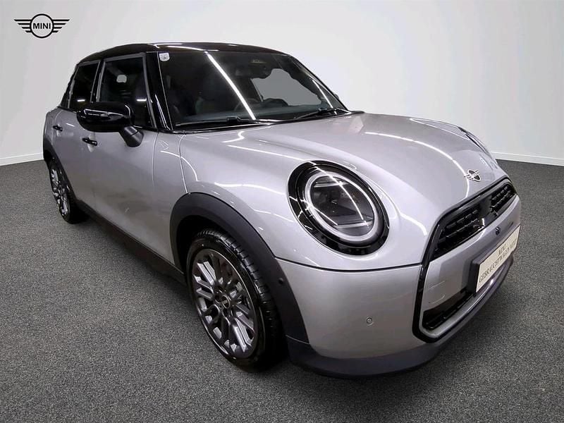 Melting silver iii Gebraucht 2025 Mini Cooper Kleinwagen | € 33.300 (Fairer Preis) - Bild 1/1