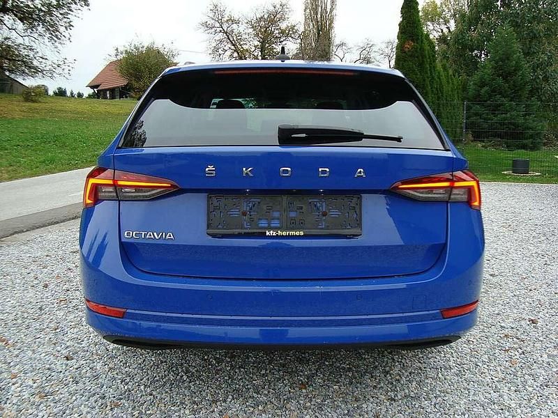 Gebraucht Skoda Octavia Style 116 PS (85 kW) 2023 Blau Kombi
