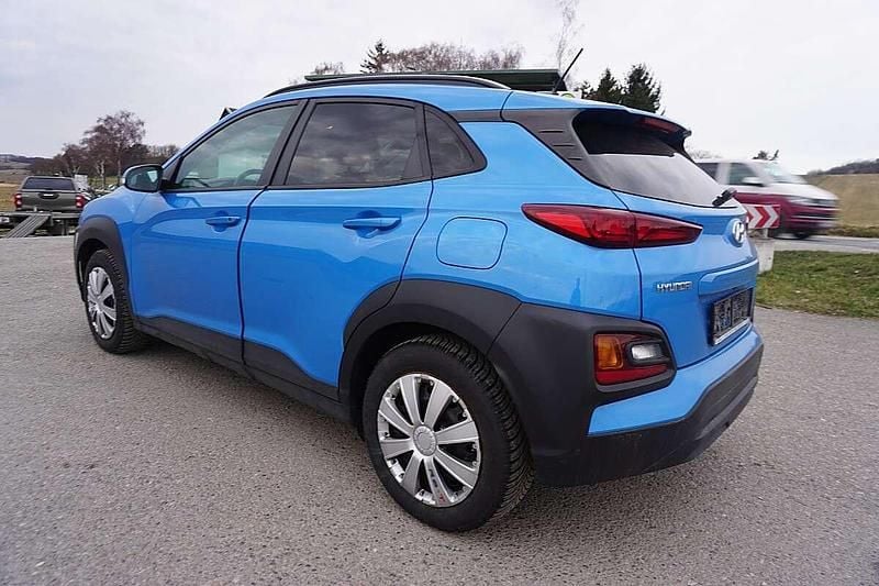Gebraucht Hyundai Kona 120 PS (88 kW) 2019 Blau SUV